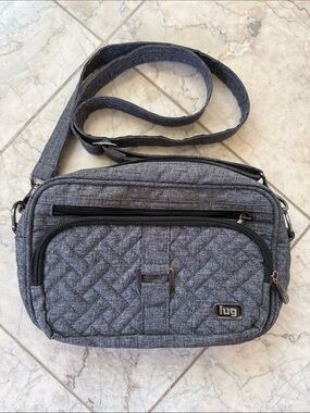 LUG Quilted Messenger Crossbody Bag - Gray
